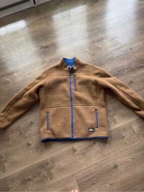 Eddie Bauer Men's Brown Sherpa Zip-Up Sweater with Blue Trim